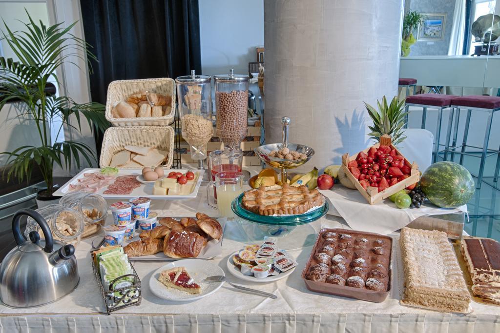 Locanda San Biagio Misano Adriatico Eksteriør billede