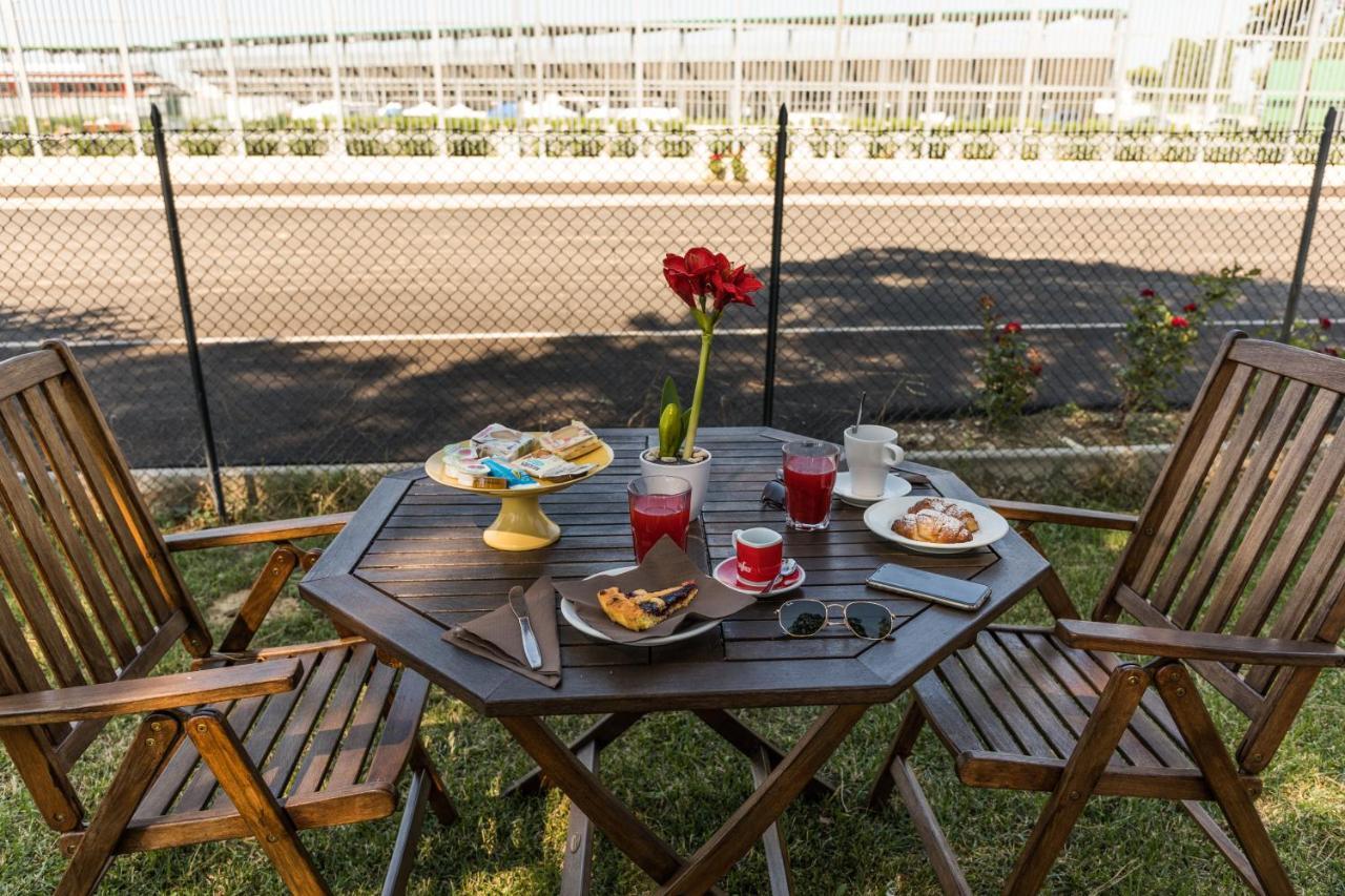 Locanda San Biagio Misano Adriatico Eksteriør billede